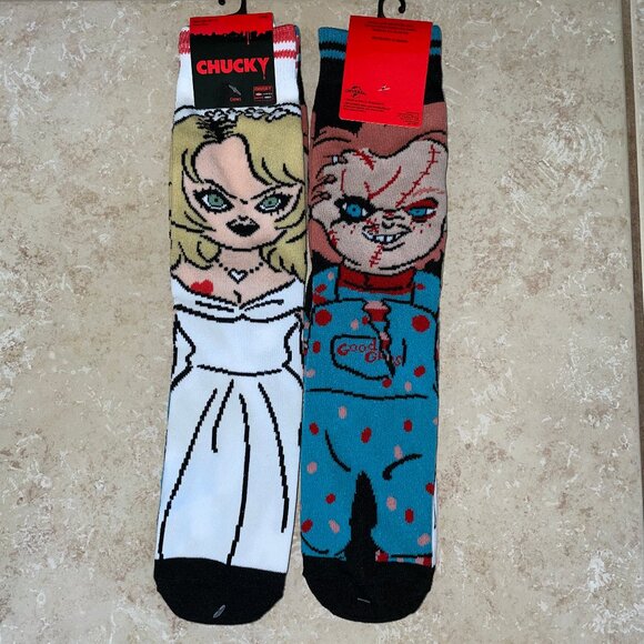 CHUCKY TIFFANY BRIDE CHILDS PLAY HORROR MOVIE 2 PR CREW NOVELTY SOCKS NEW - Picture 1 of 4